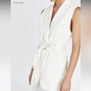 DISSH White Sleeveless Belted Blazer Top